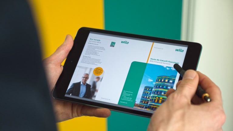 Wilo-Financial Services Online Flyer auf Tablet