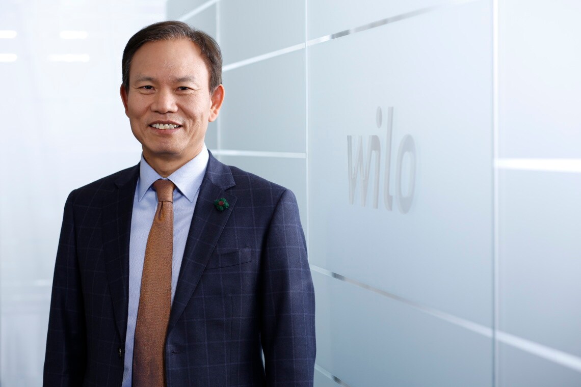 Mr. YJ Kim