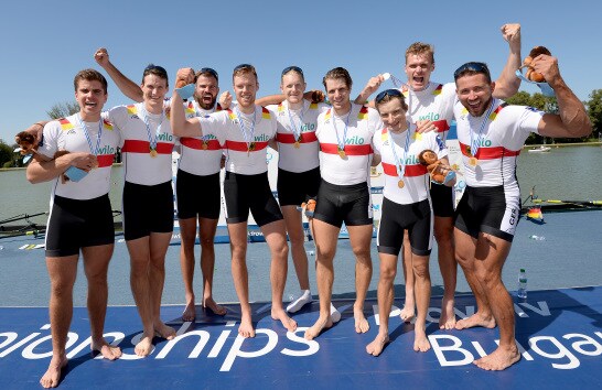 Grenzenloser Jubel nach der erfolgreichen Titelverteidigung: das TeamD8 Team Deutschland-Achter Ruder WM 2018