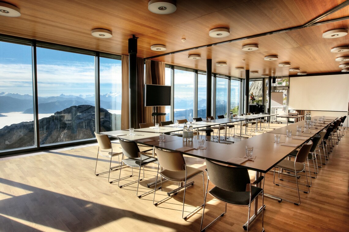 PILATUS-BAHNEN - Pilatus Businesscenter, ideal fuer Workshops, Seminare und Bankette. Pilatus Business Centre ideal for workshops, seminars and banquets. Copyright by Pilatus-Bahnen AG By-line:swiss-image.ch/Armin Graessl