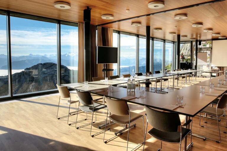 PILATUS-BAHNEN - Pilatus Businesscenter, ideal fuer Workshops, Seminare und Bankette. Pilatus Business Centre ideal for workshops, seminars and banquets. Copyright by Pilatus-Bahnen AG By-line:swiss-image.ch/Armin Graessl