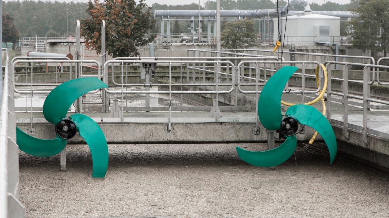 Sewage treatment plant Almere submersible mixer